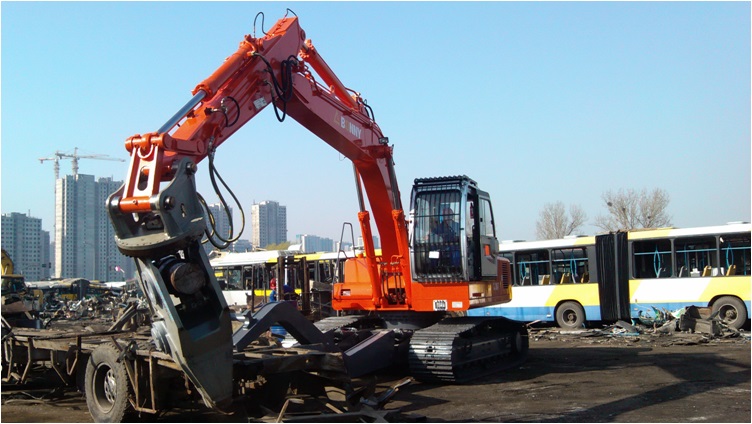 報(bào)廢汽車拆解機(jī).jpg